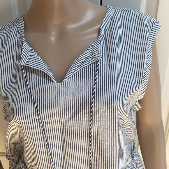 NWT Caslon Womens L Striped Sleeves Blouse. Ruffles. Cute neckline. Pom poms. - Picture 2 of 12